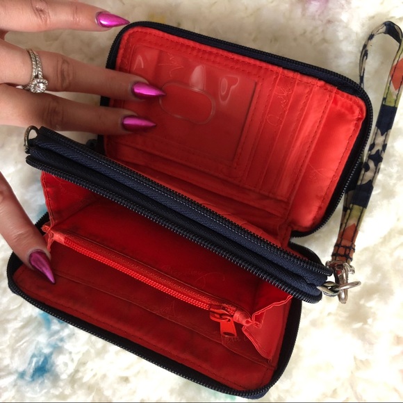 Vera Bradley Crossbody Bag & Matching Wallet - Picture 10 of 12